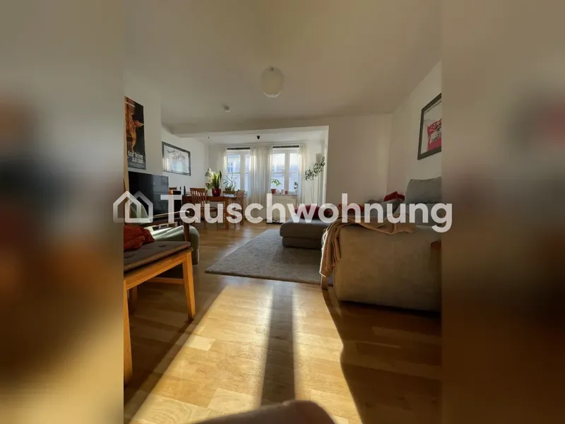 Tauschwohnung: Sonnige 2,5-Zimmer Wohnung mit Balkon im Bötzowviertel — photo 1